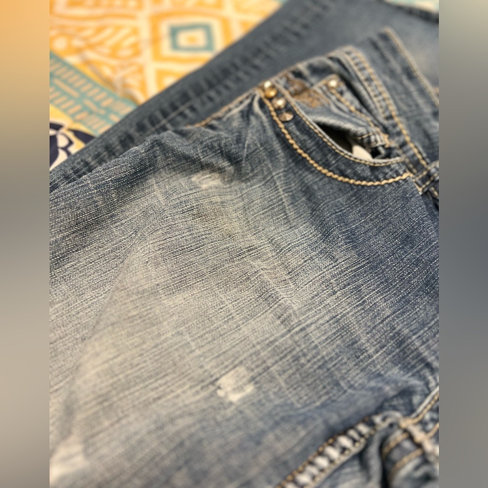 April Jeans - Picture 5 of 16